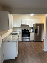 2480 Wilson Ave in Redding, CA - Building Photo - Building Photo