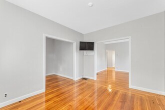 17 Weymouth Ave in Boston, MA - Building Photo - Building Photo