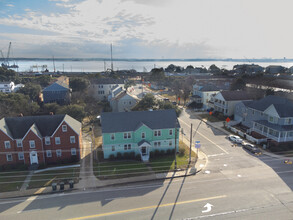 1293 W Ocean View Ave in Norfolk, VA - Building Photo - Building Photo