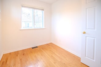 Cozy 3-Bed Townhouse in Hintonburg – Avail in Ottawa, ON - Building Photo - Building Photo