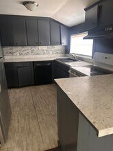 2104 Emogene St, Unit B in Mobile, AL - Building Photo - Building Photo