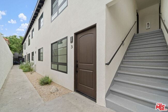 1201 Ohio Ave in Long Beach, CA - Building Photo - Building Photo