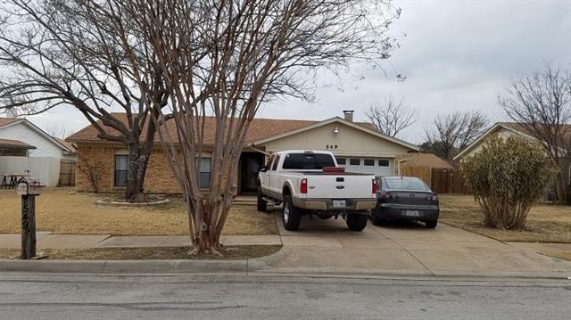 549 Meadow St in Saginaw, TX - Building Photo