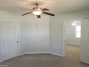 54 Wade St in Winder, GA - Building Photo - Building Photo