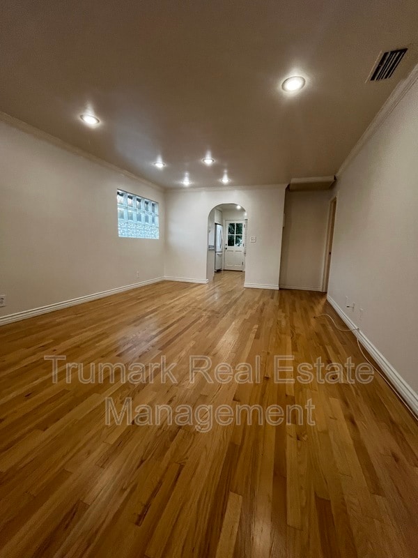 4508 Rockland Pl in La Cañada Flintridge, CA - Building Photo - Building Photo