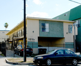 1556 Mariposa Ave in Los Angeles, CA - Building Photo - Building Photo