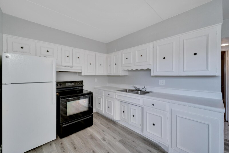 2475 18th Ave S-Unit -4 in St. Petersburg, FL - Building Photo