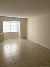 7727 SW 86th St-Unit -A1-311 in Miami, FL - Building Photo - Building Photo