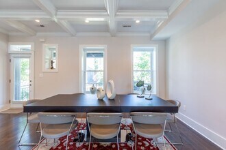 2214 Flagler Pl NW in Washington, DC - Foto de edificio - Building Photo