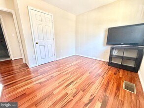 13612 Lindendale Rd in Woodbridge, VA - Building Photo - Building Photo