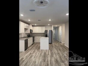 6323 June Bug Dr in Milton, FL - Building Photo - Building Photo