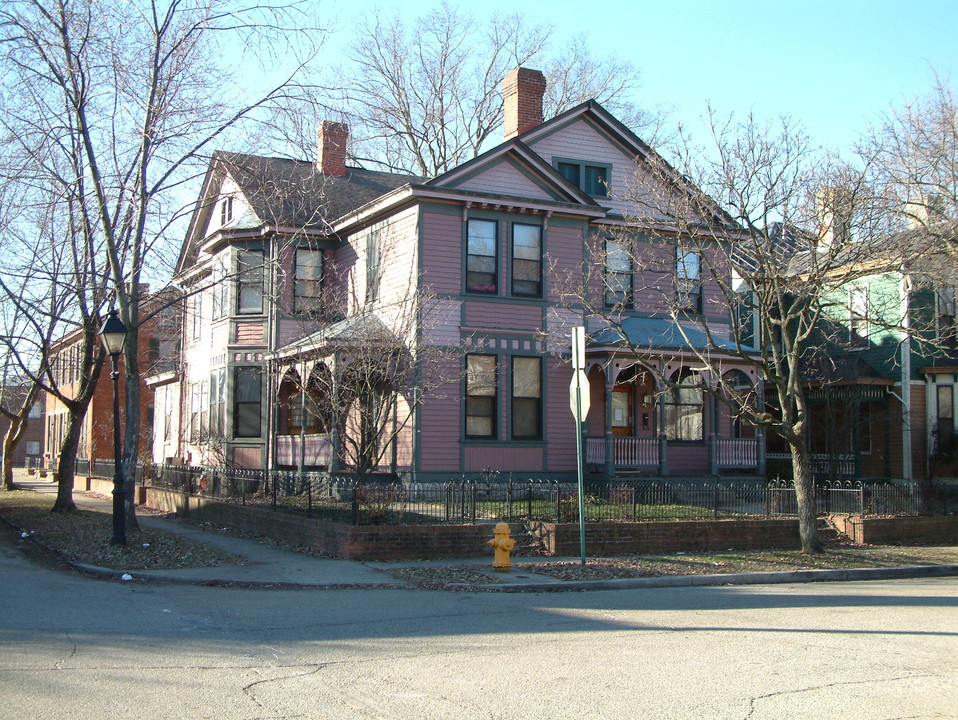 841 Campbell Ave in Hamilton, OH - Building Photo