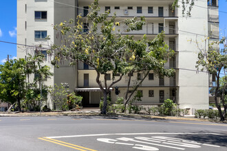 Park Tower in Honolulu, HI - Building Photo - Building Photo