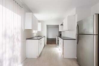 2106 Lamplight Village Cir in Austin, TX - Building Photo - Building Photo