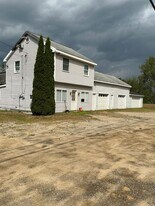 165 Wiscasset Rd in Pittston, ME - Building Photo