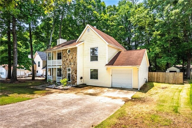 property at 2568 Redfield Dr