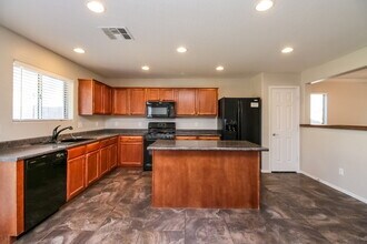 1726 E Bradstock Way in Queen Creek, AZ - Building Photo - Building Photo