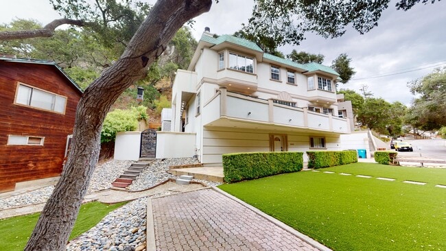 property at 3040 San Juan Blvd