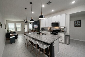 2394 Post St in Palm Springs, FL - Building Photo - Building Photo