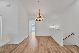 7269 Fountain Palm Cir in Bradenton, FL - Building Photo - Building Photo