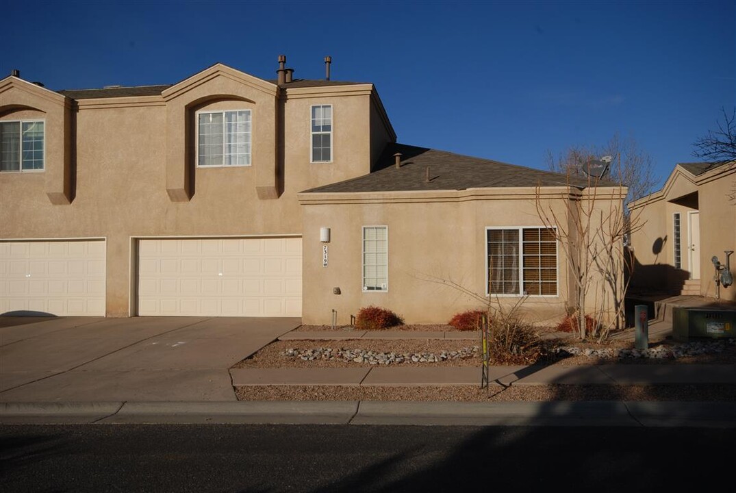 7319 Natalie Janae Ln NE in Albuquerque, NM - Building Photo