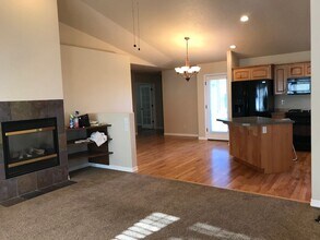 1807 NW Jackpine Ave in Redmond, OR - Building Photo - Building Photo