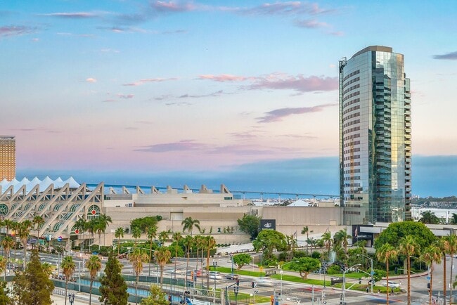 550 Front St in San Diego, CA - Building Photo - Building Photo