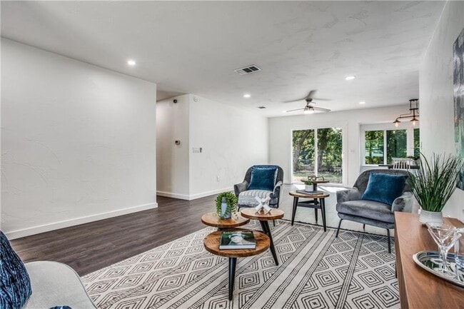 property at 6220 Blarwood Dr