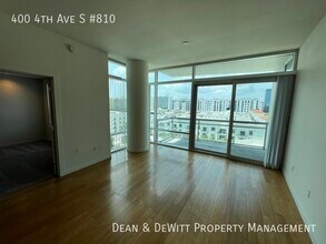 400 4th Ave S-Unit -810 in St. Petersburg, FL - Building Photo - Building Photo