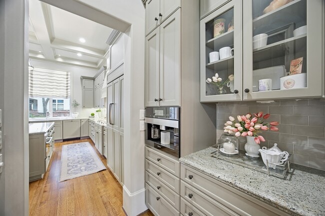 property at 3240 Bammel Ln