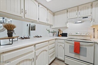 8432 E Malcomb Dr in Scottsdale, AZ - Building Photo - Building Photo