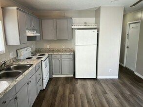 84 Tower Manor Cir E in Auburndale, FL - Building Photo - Building Photo