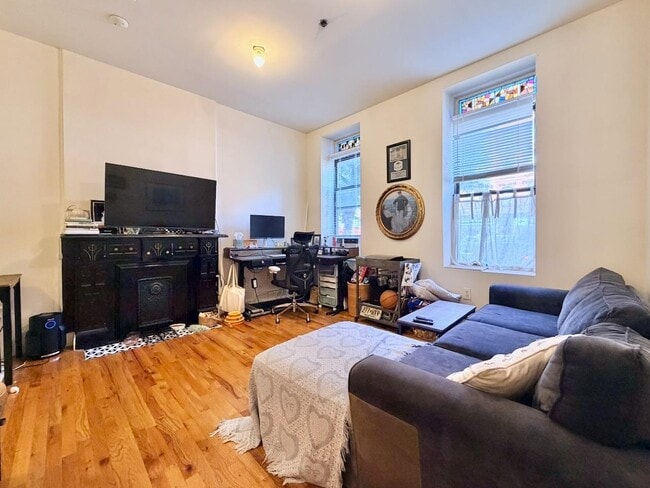 property at 1035 Washington St