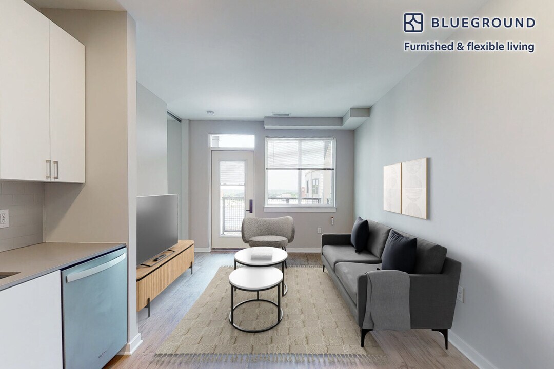2 E Joppa Rd in Towson, MD - Building Photo