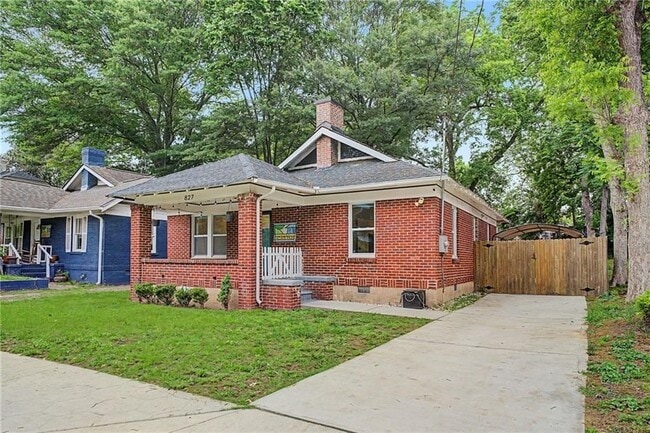 property at 827 Elbert St SW