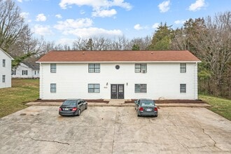 Harden Crossing in Graham, NC - Building Photo - Building Photo