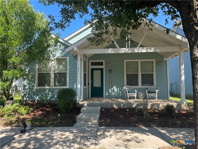 property at 421 Shadow Point