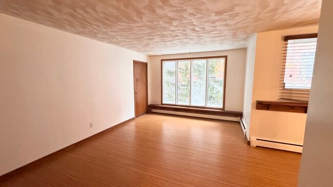 11 Devitt Av S in Waterloo, ON - Building Photo - Building Photo