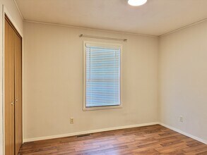 809 Wynstone Way in Rockton, IL - Building Photo - Building Photo