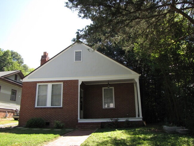 property at 911 Arnette Ave