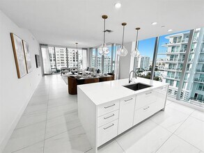 151 N Seabreeze Blvd in Fort Lauderdale, FL - Building Photo - Building Photo