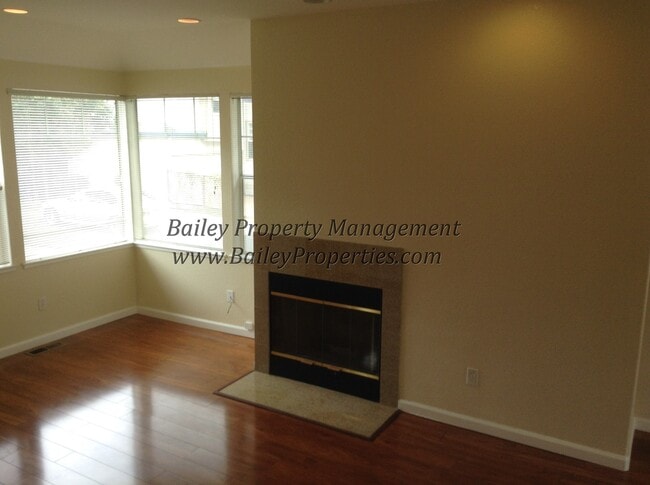 19 Mary Case Ln in Santa Cruz, CA - Building Photo - Building Photo