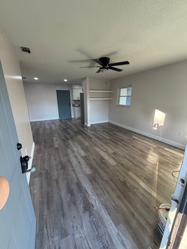 40027 Proud Mockingbird Rd in Zephyrhills, FL - Foto de edificio - Building Photo