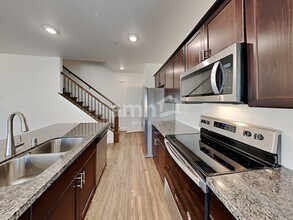 78 Foxridge Swings Ln in Henderson, NV - Building Photo - Building Photo