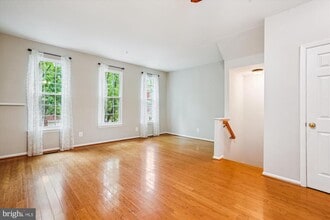171 Barrett Pl in Alexandria, VA - Building Photo - Building Photo