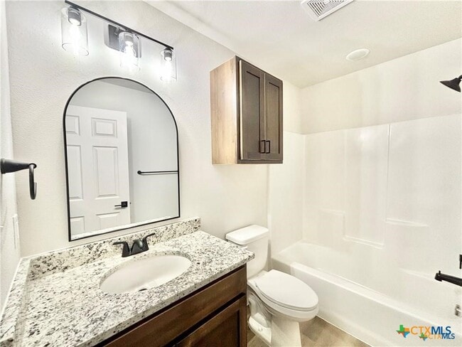 property at 3615 Hanselman Rd