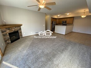 2000 Meadow Ct in Des Moines, IA - Building Photo - Building Photo