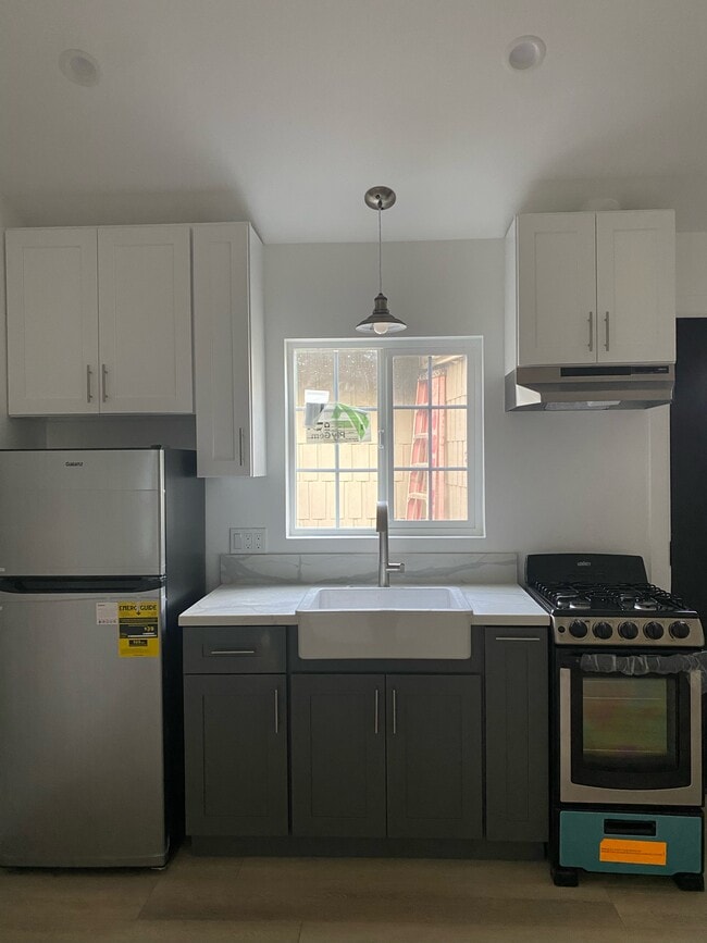 property at 1521 Ramona Ave