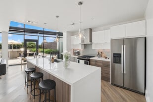 Arrive Upper Kirby in Houston, TX - Building Photo