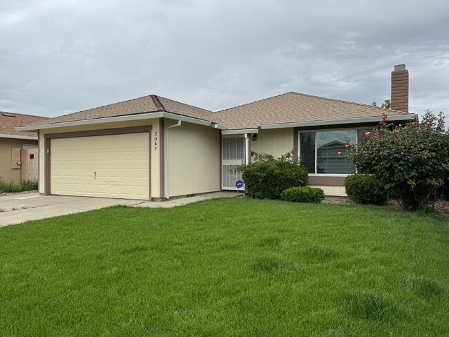 2047 Deauville Dr in Stockton, CA - Building Photo - Building Photo